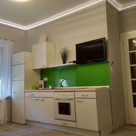 Anna Apartmanok Pécs Exterior foto