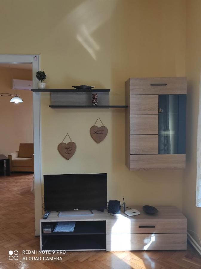 Anna Apartmanok Pécs Exterior foto