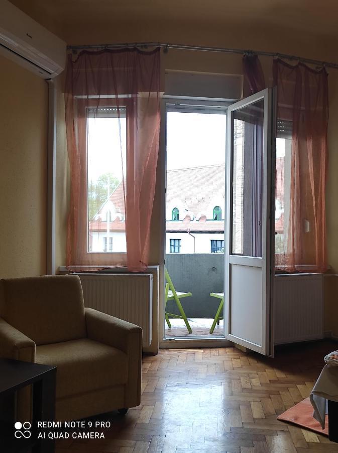 Anna Apartmanok Pécs Exterior foto